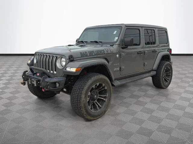 Used 2020 Gray Jeep Unlimited Sahara image 3