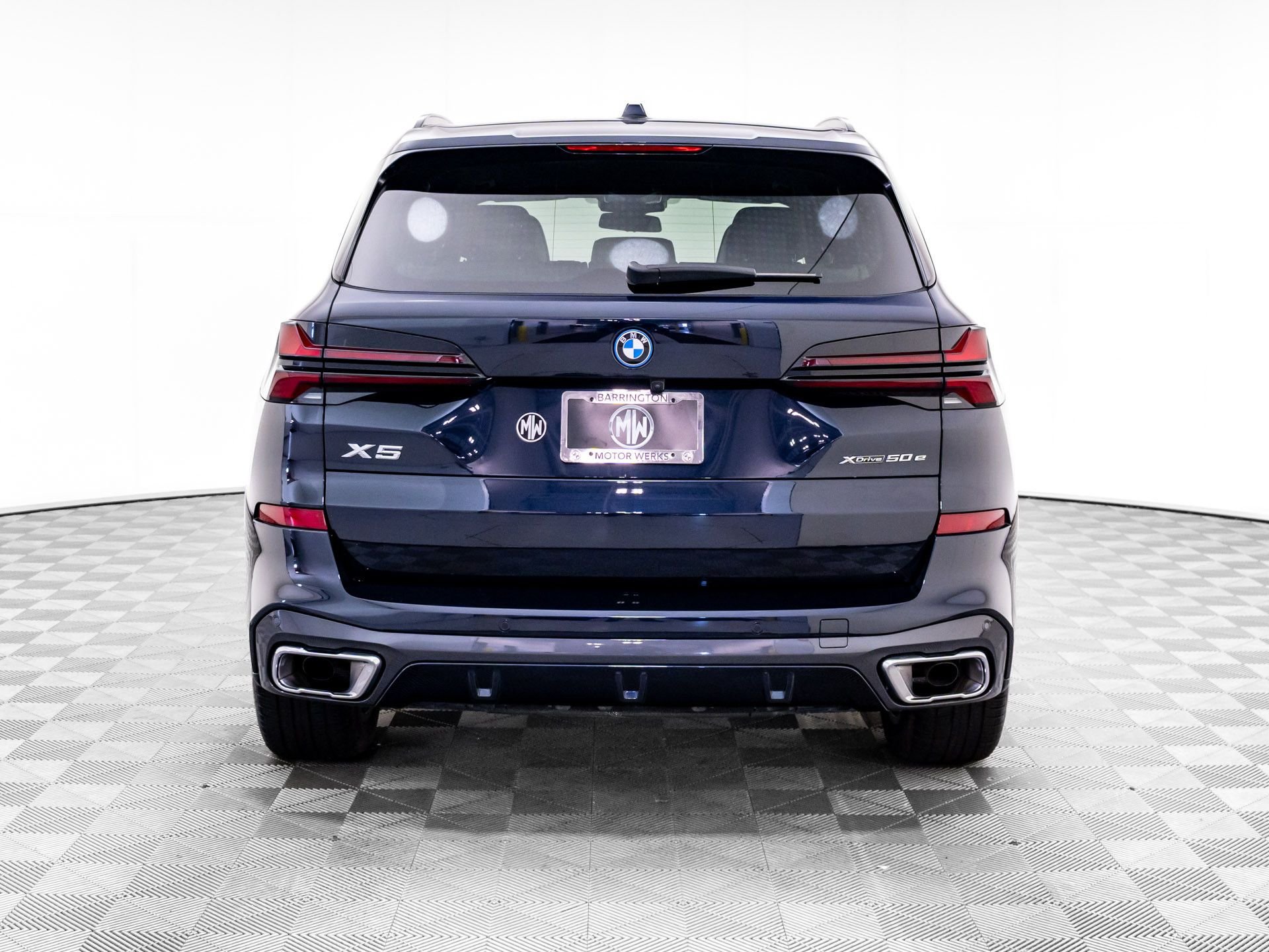 Certified Used 2025 Carbon Black Metallic BMW xDrive50e image 4