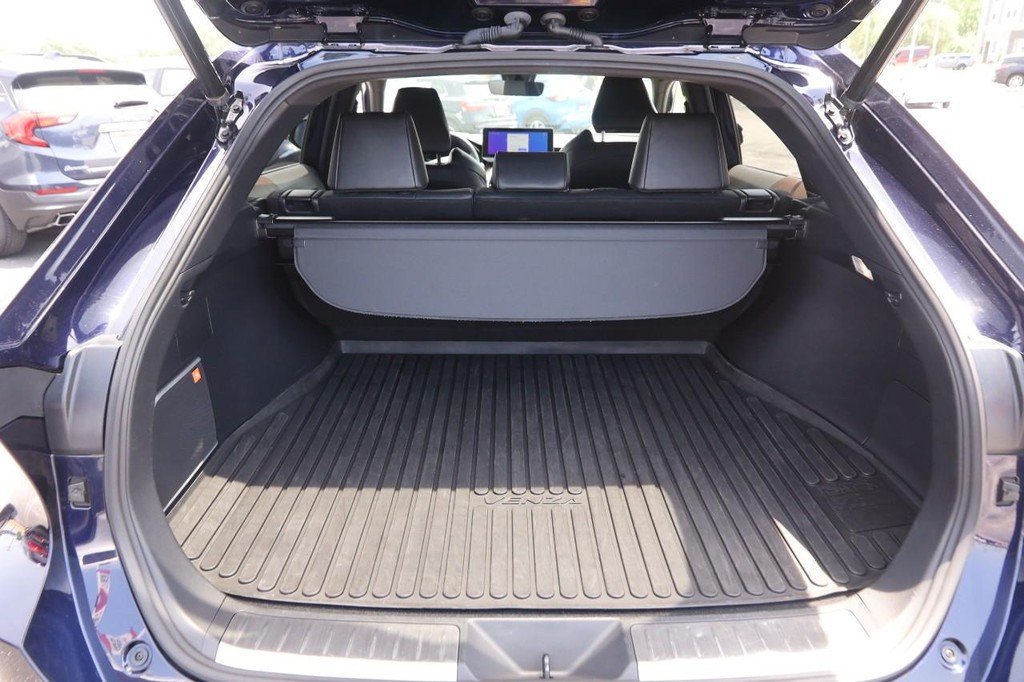 Certified Used 2023 Blueprint Toyota XLE AWD (Natl) image 7