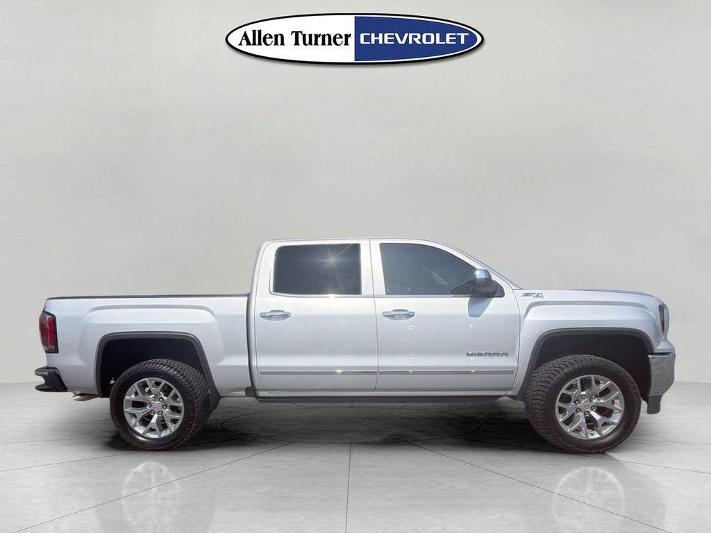 Used 2018 Silver GMC SLT image 3