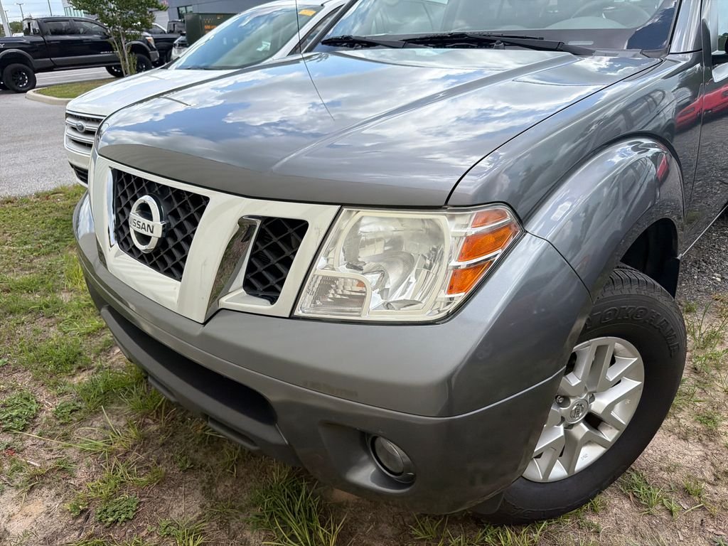 Used 2021 Gray Nissan SV image 2
