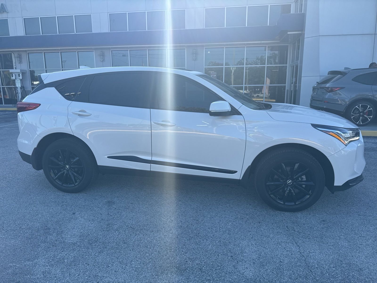 Used 2025 White Acura Base image 3