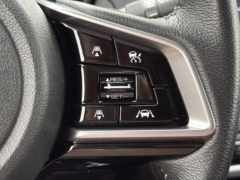 Used 2018 Gray Subaru 2.5i image 14