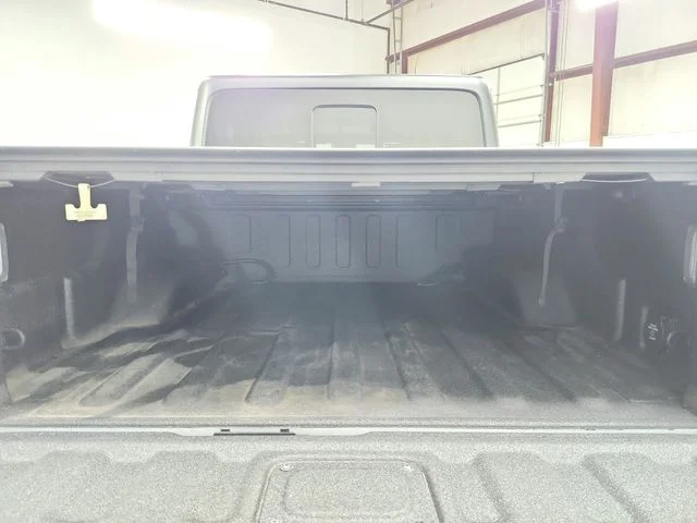 Used 2023 Silver Jeep Rubicon image 41