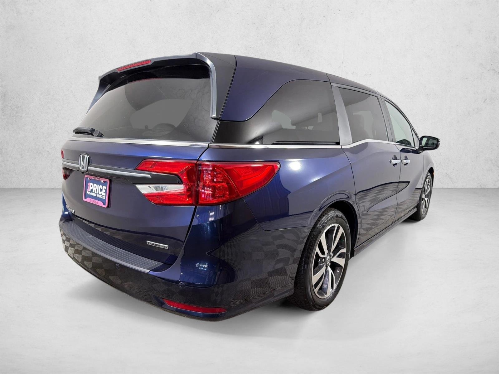 Used 2022 Black Honda Touring image 5
