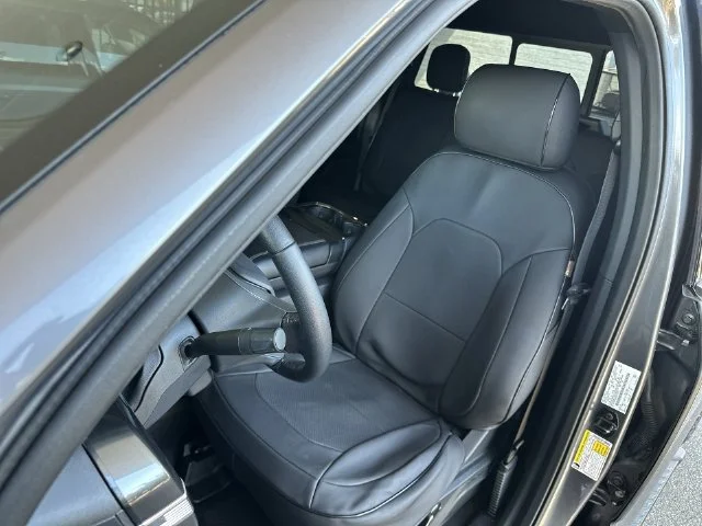 Used 2021 Gray Ford XLT image 12