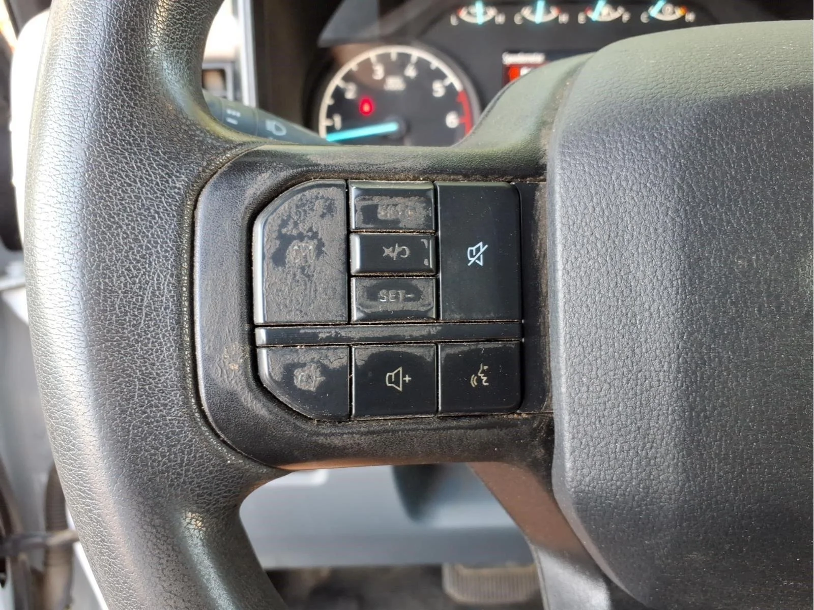 Used 2024  Ford XL image 20