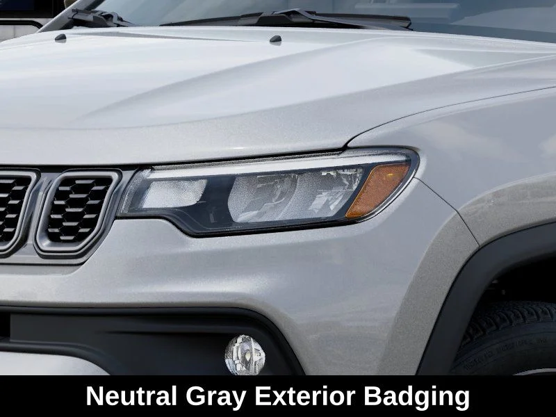 New 2026 Silver Zynith Metallic Clear-Coat Exterior Paint Jeep Altitude image 10