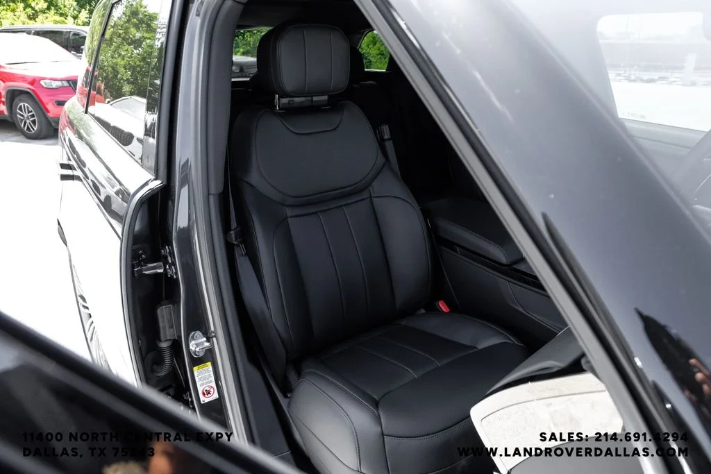 New 2026 Carpathian Gray Land Rover SE image 29