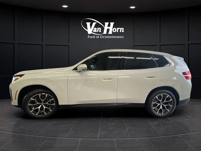 Used 2025 Alpine White BMW 30 xDrive image 4