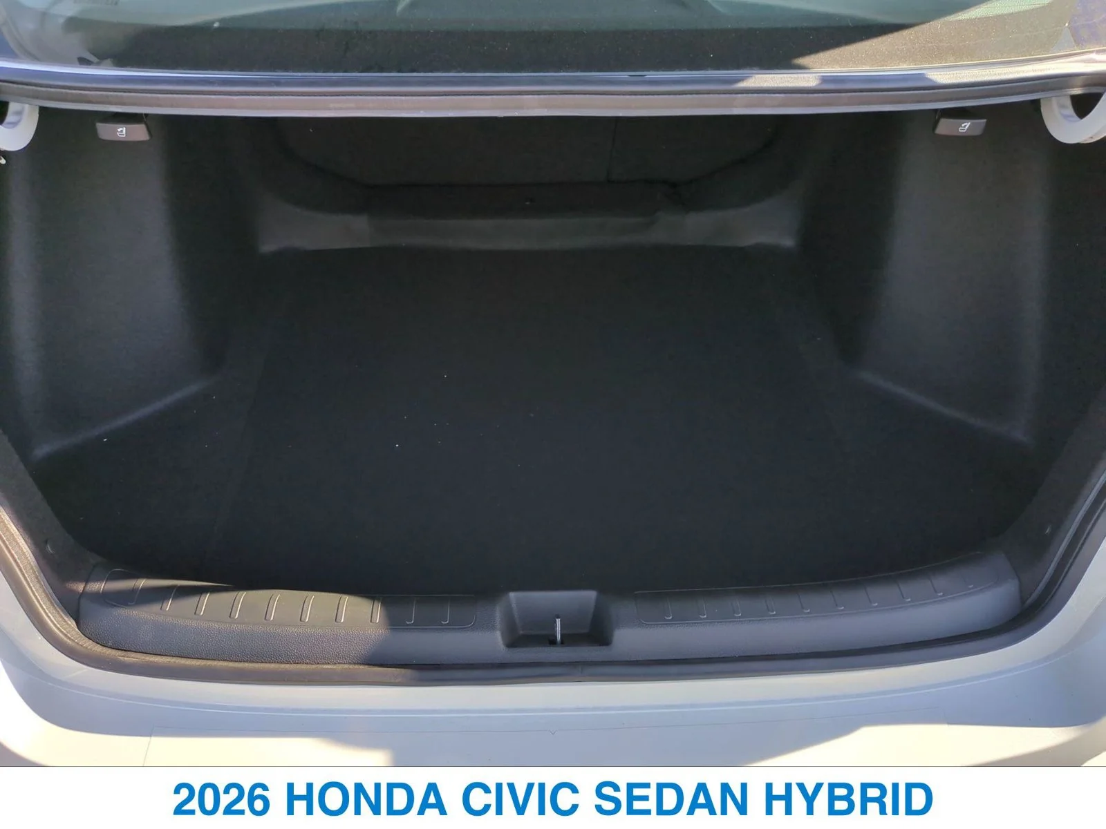 New 2026 Platinum White Pearl Honda 2WD Sport Hybrid image 23
