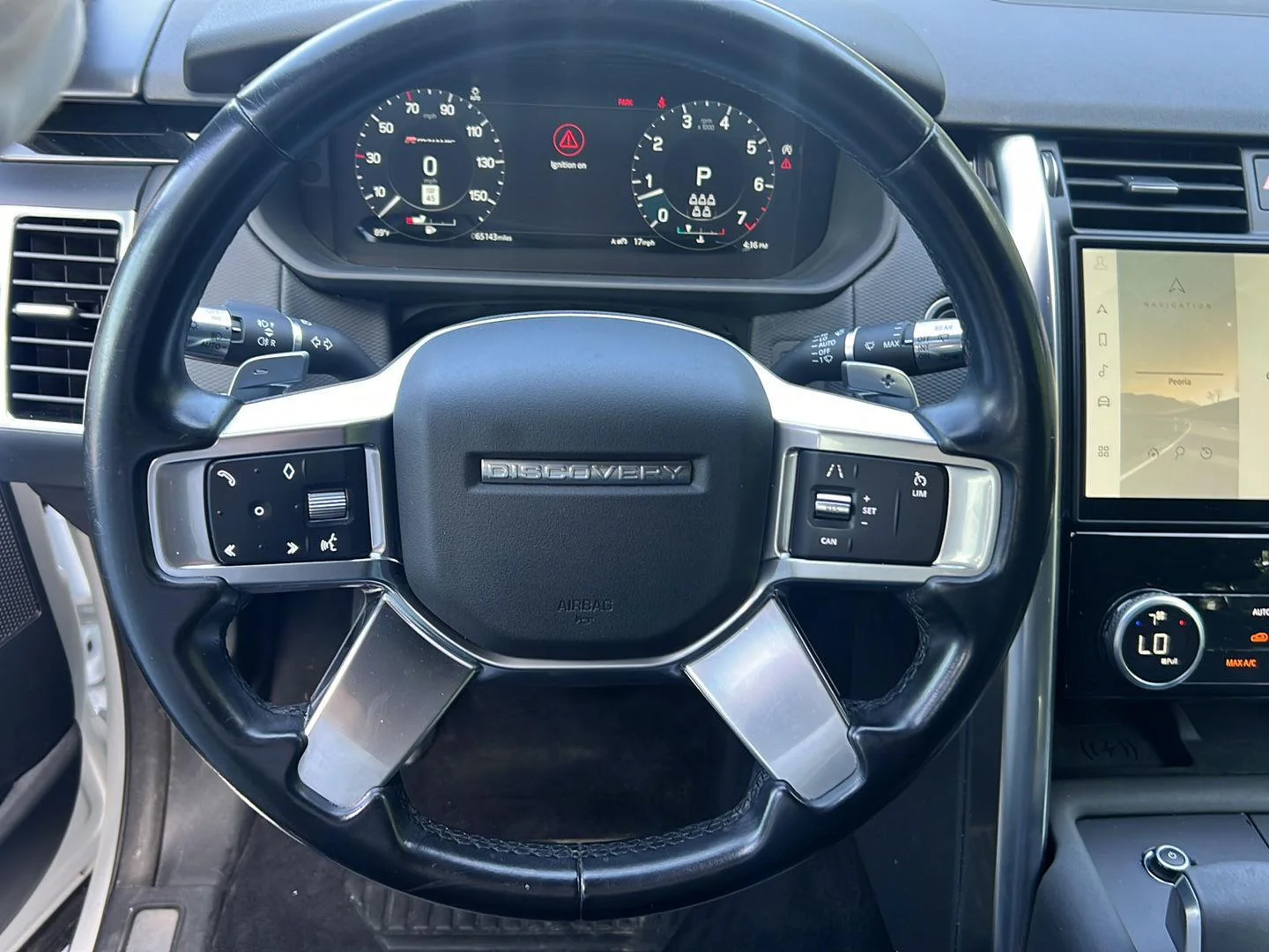 Certified Used 2022 Fuji White Land Rover S R-Dynamic image 11