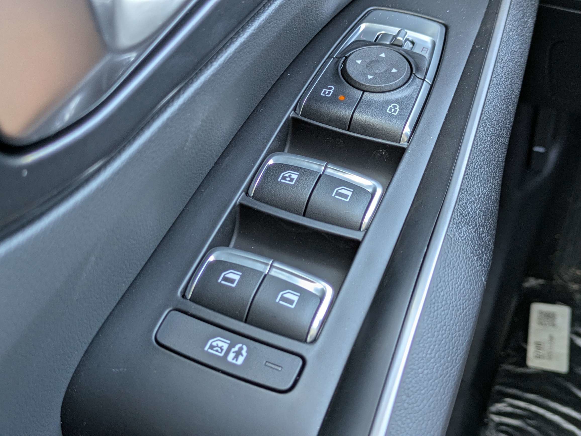 New 2026 Glacial White Kia S image 30