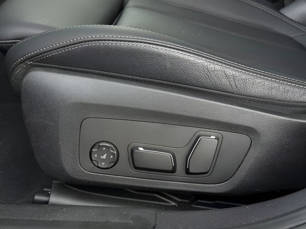 Used 2026 Black BMW 330i image 11