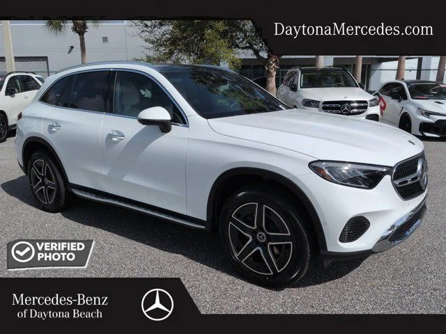 Certified Used 2026 White Mercedes-Benz GLC 300 image 1