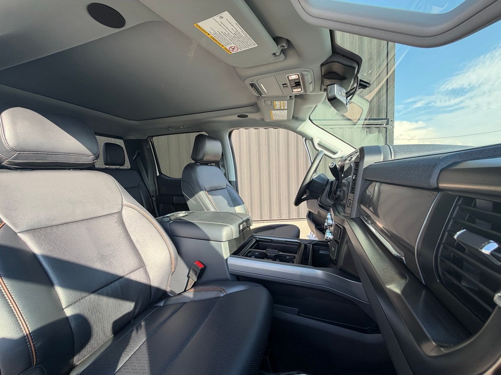 2026 Ford F-350 Super Duty Lariat - Photo 32