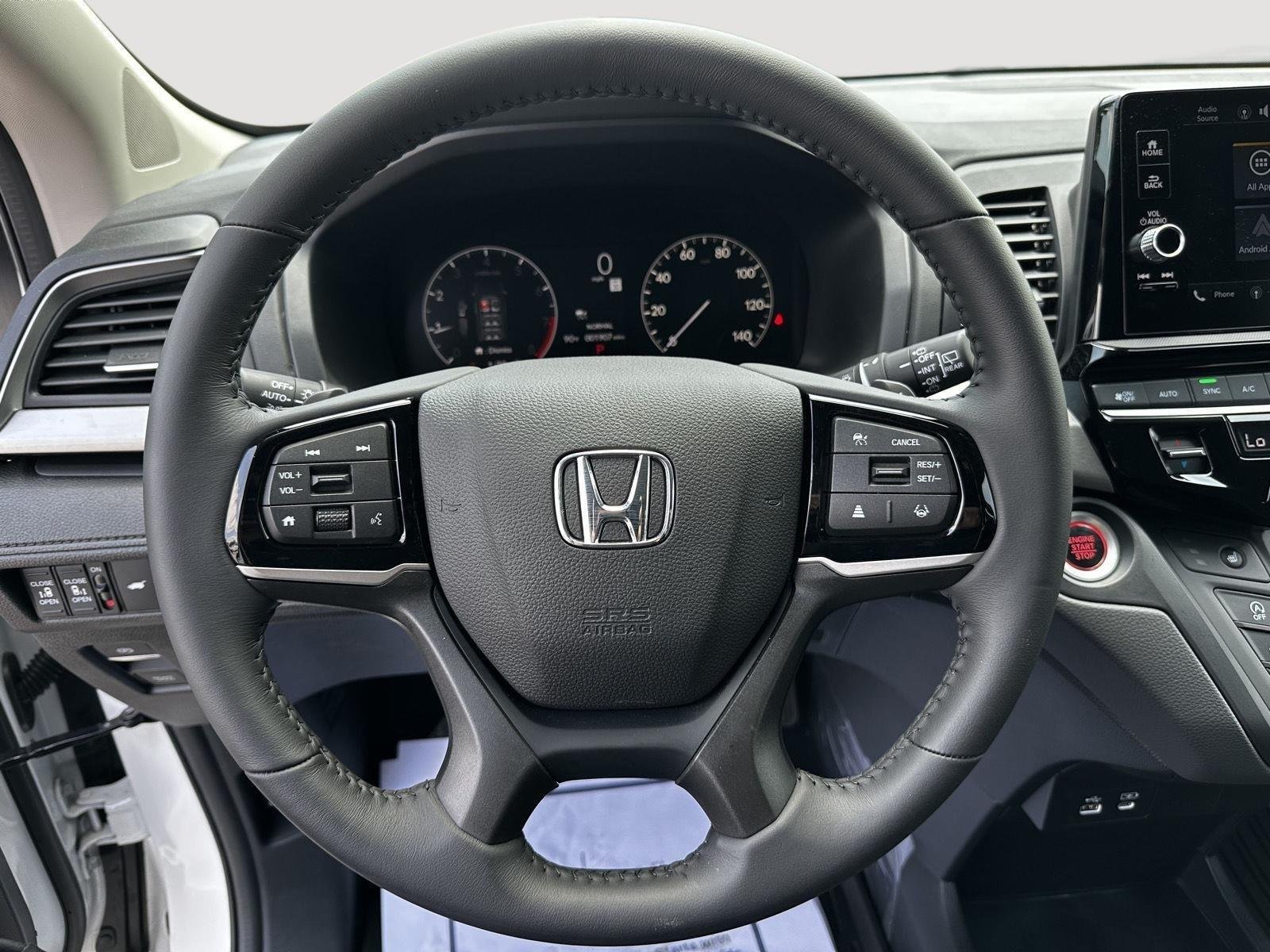 Used 2026 Platinum White Pearl Honda EX-L image 10