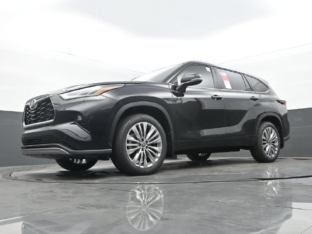 New 2026 Midnight Black Metallic Toyota Platinum image 28