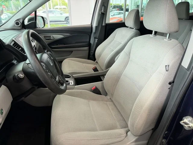Used 2016 Blue Honda EX image 5