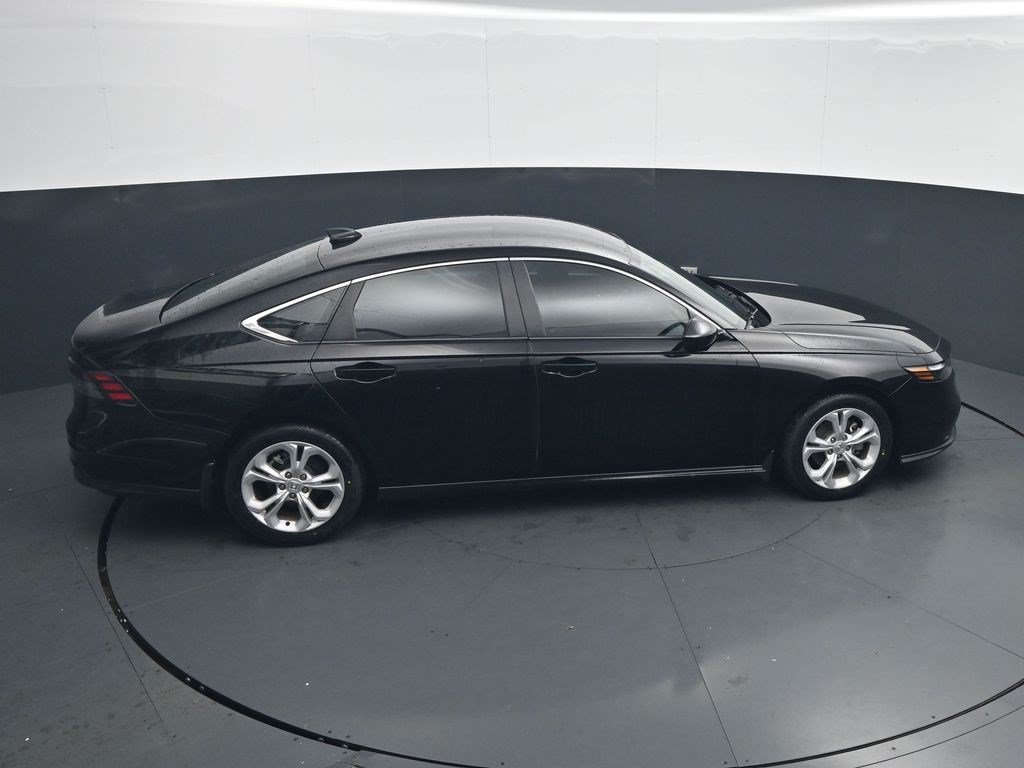 Certified Used 2025 Crystal Black Pearl Honda LX image 34