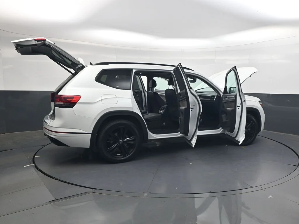 Used 2023 Opal White Volkswagen 3.6L V6 SEL R-Line image 50