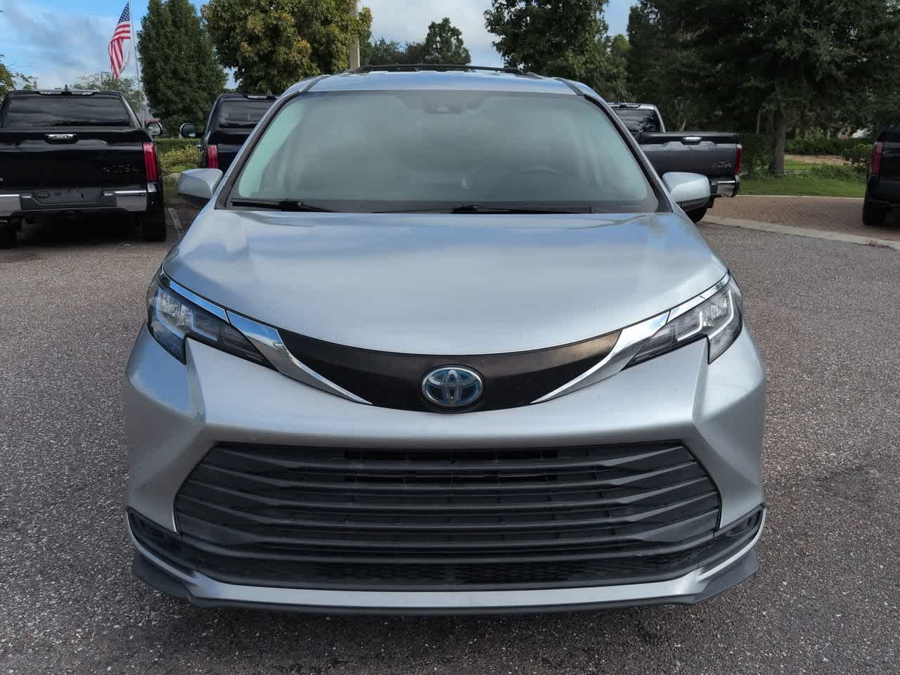 Certified Used 2022 Celestial Silver Metallic Toyota LE image 9