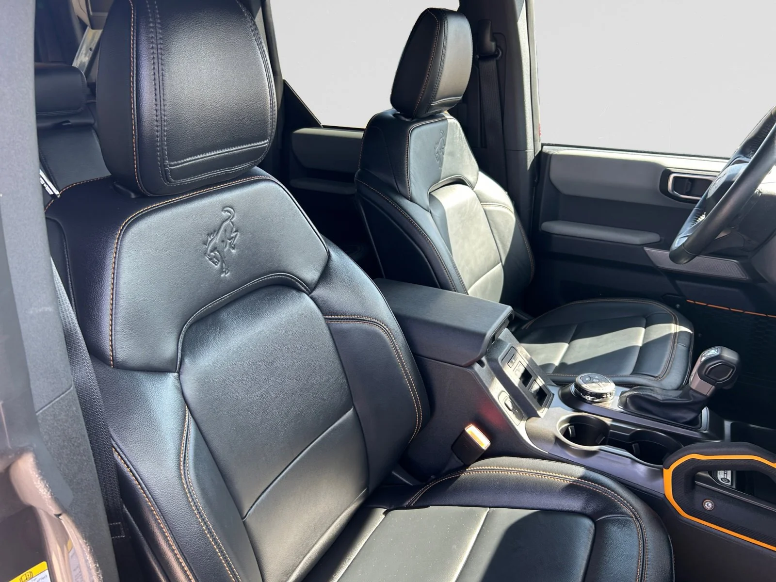 Used 2023 carbonized gray Ford Badlands Hardtop 4x4 Leather image 12