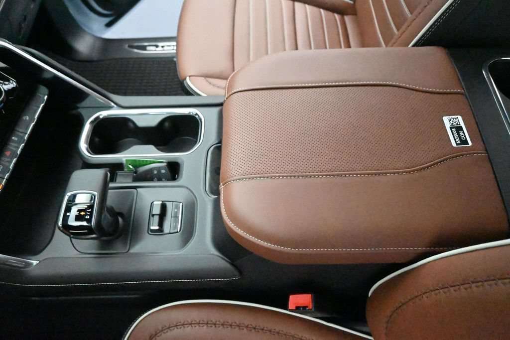 2026 GMC Sierra 1500 Denali Ultimate - Photo 18