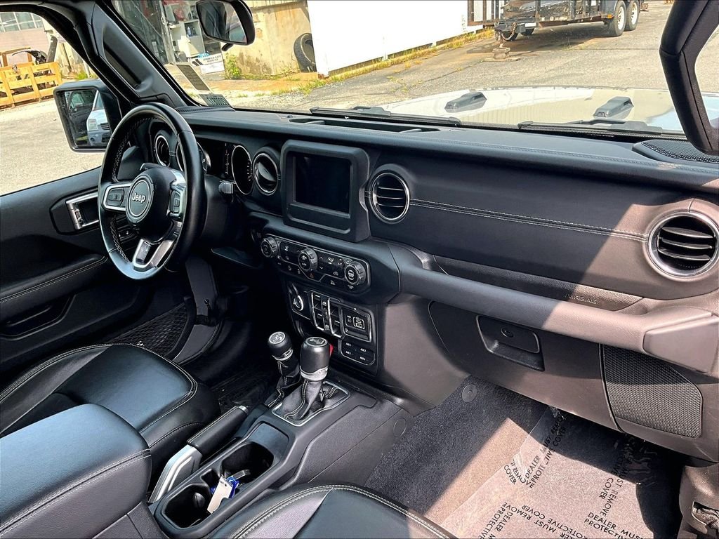 Used 2021 Sting-Gray Clearcoat Jeep Unlimited Sahara image 14