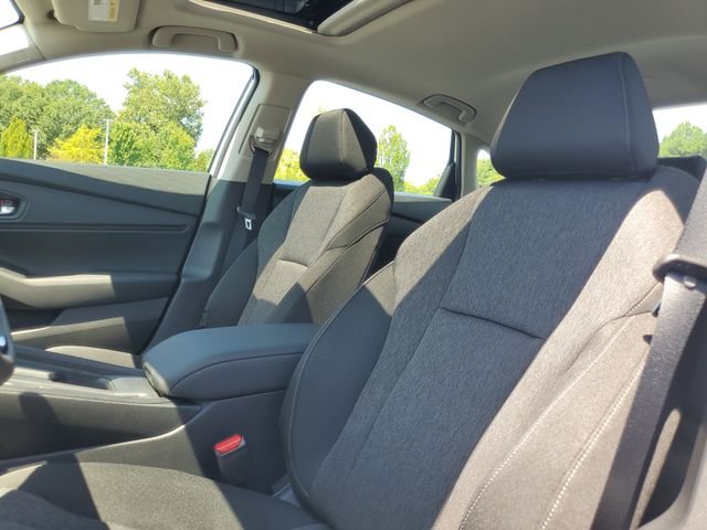 2025 Honda Accord SE - Photo 12