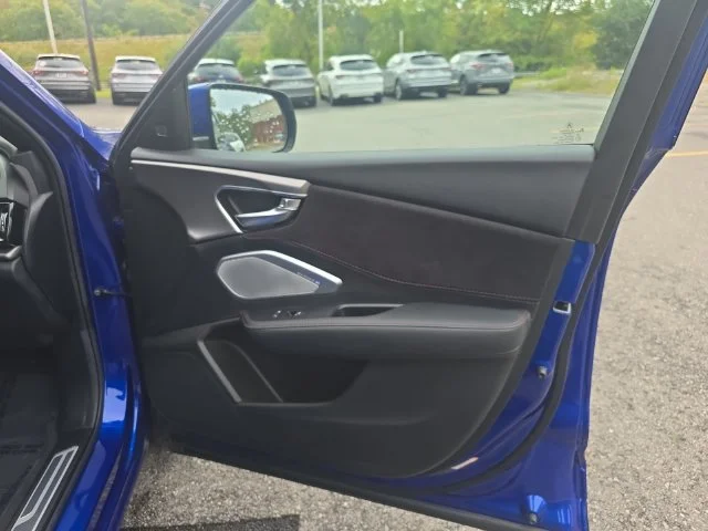 2025 Acura RDX A-Spec Package - Photo 33