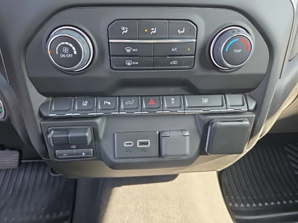 2024 Chevrolet Silverado 2500HD Custom - Photo 37