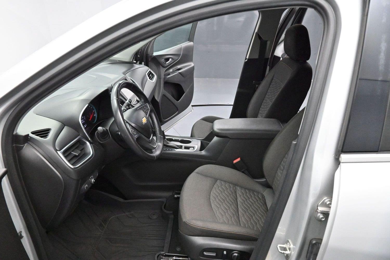 Used 2018 Silver Ice Metallic Chevrolet LT image 12