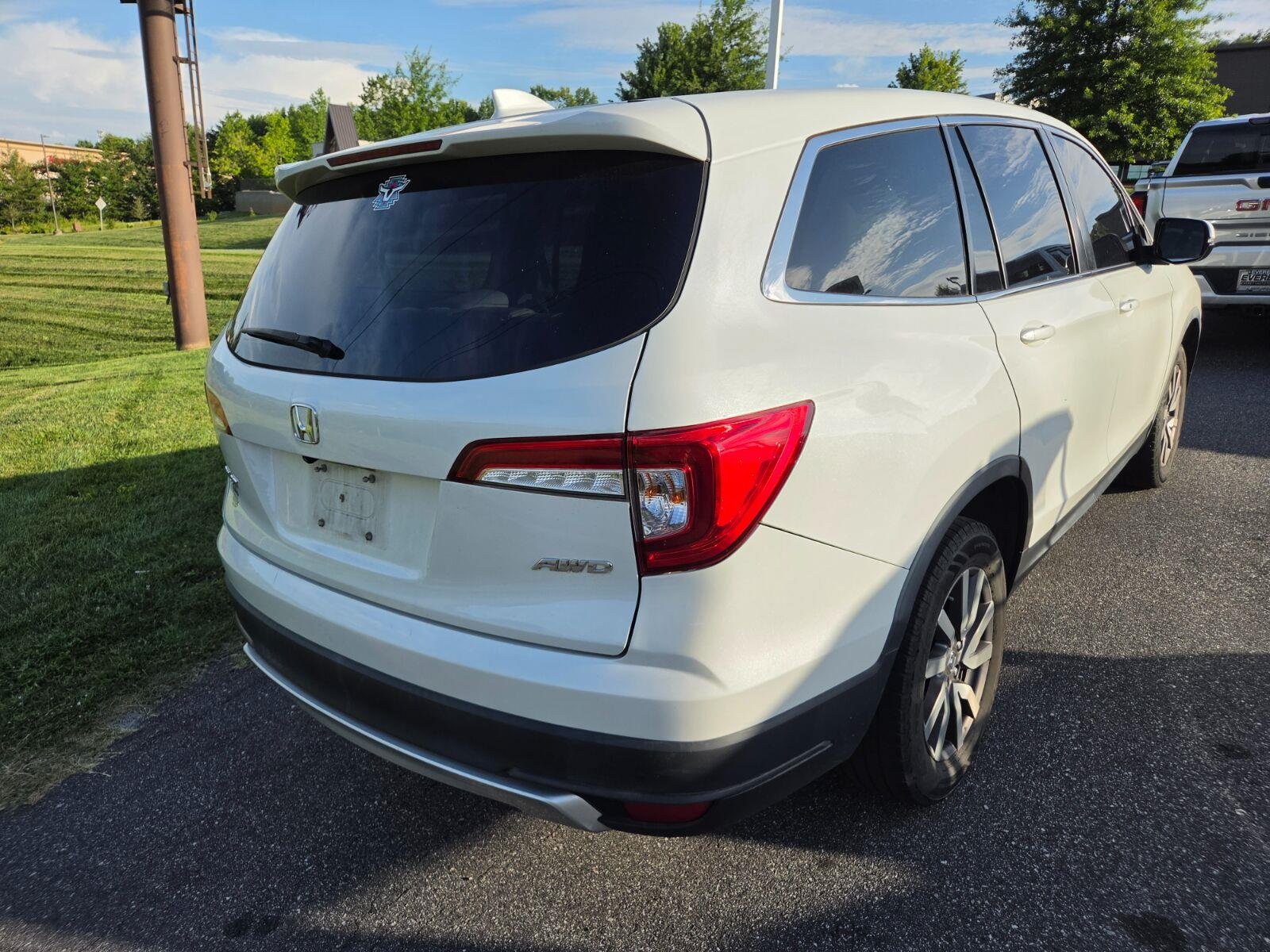 Used 2020 White Honda EX-L image 5