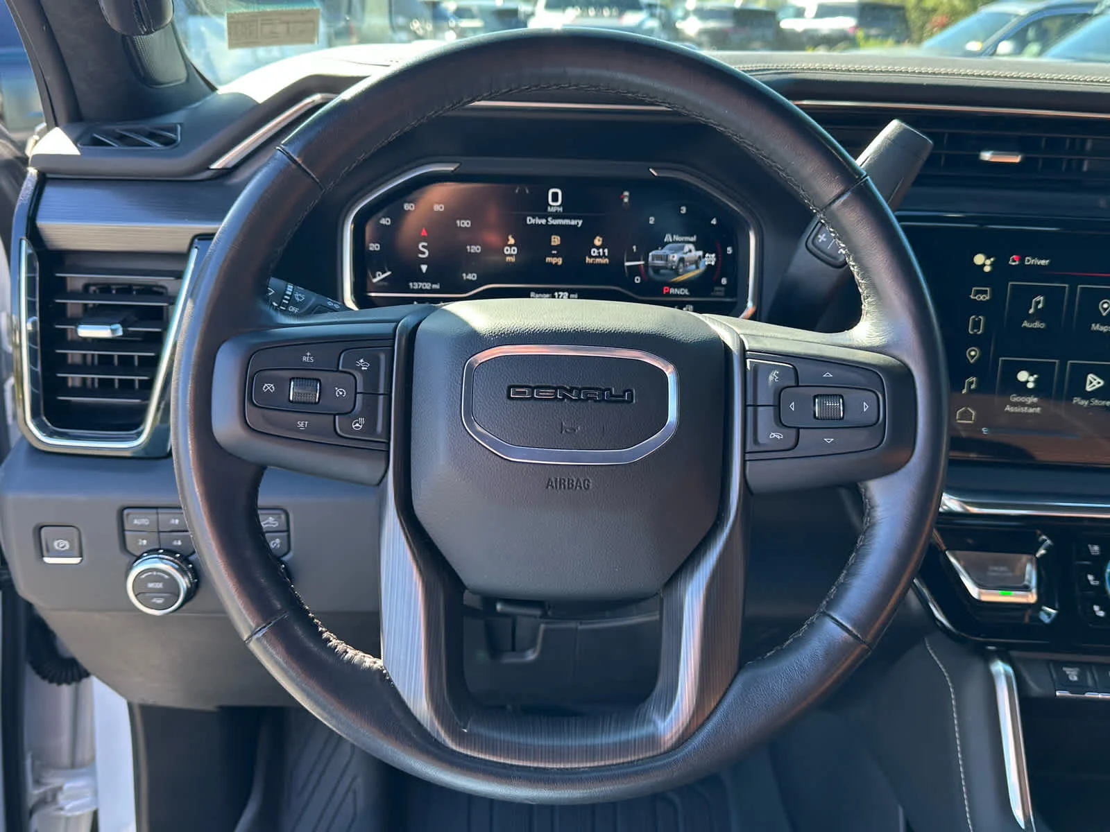 Used 2024 White Frost Tricoat GMC Denali Ultimate image 25