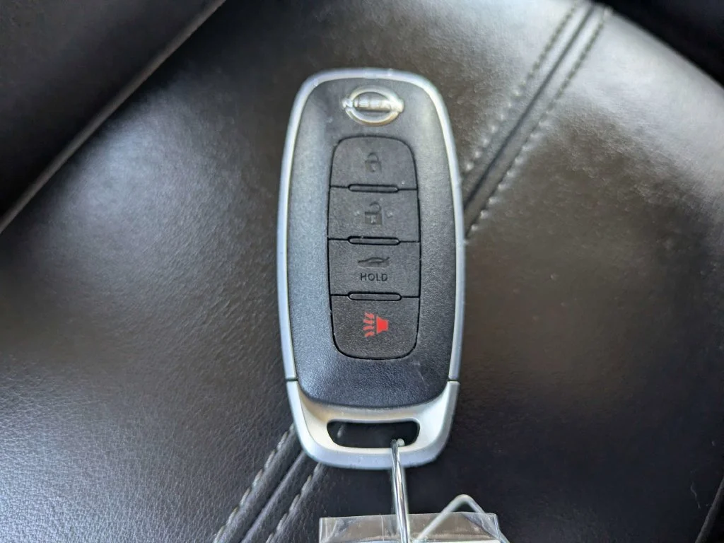 Used 2025  Nissan SV image 26