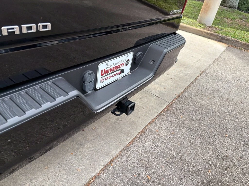 Used 2023 Black Chevrolet Custom image 19