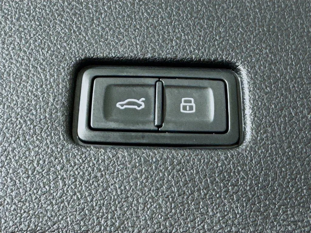 Used 2024 White Audi 55 Premium Plus image 34