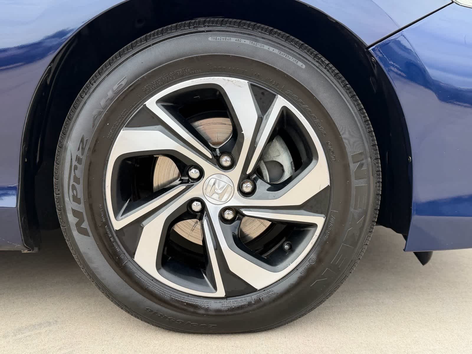 Used 2017 Black Honda LX image 9