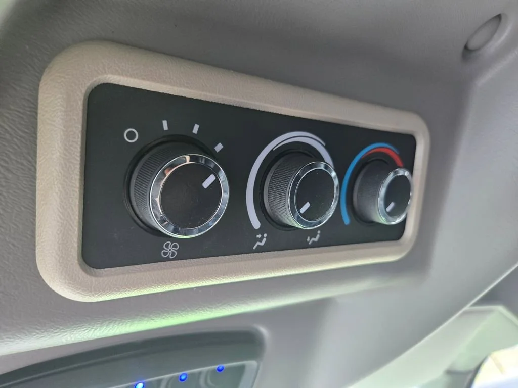 2019 Chevrolet Express Cargo Work Van - Photo 24