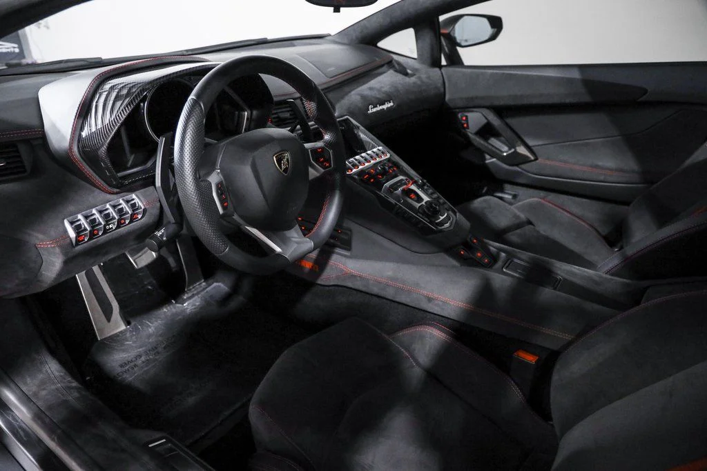 2016 Lamborghini Aventador Pirelli Edition - Photo 34