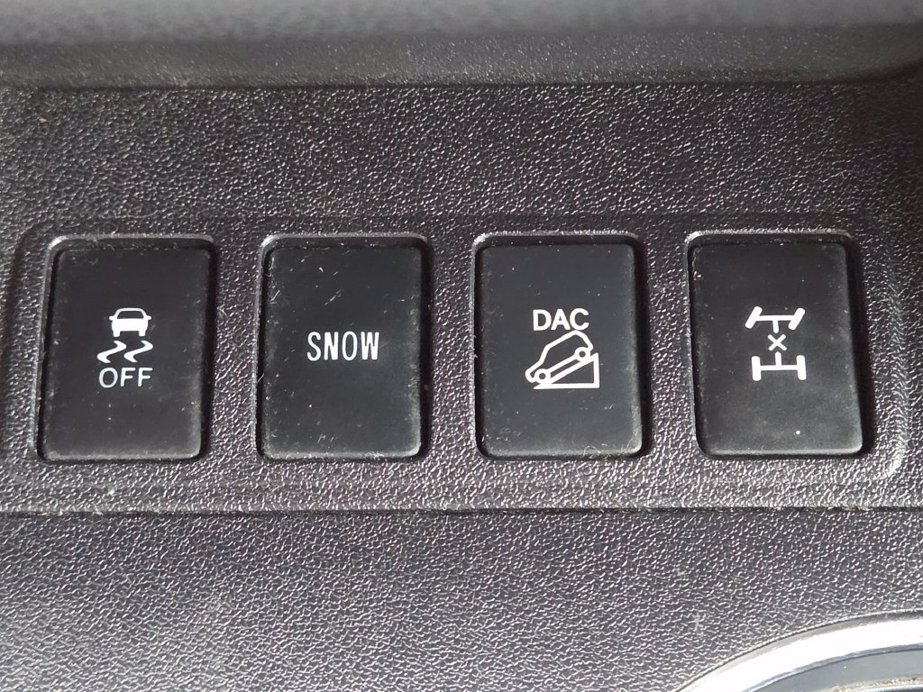 Used 2016 Blue Toyota XLE V6 image 32