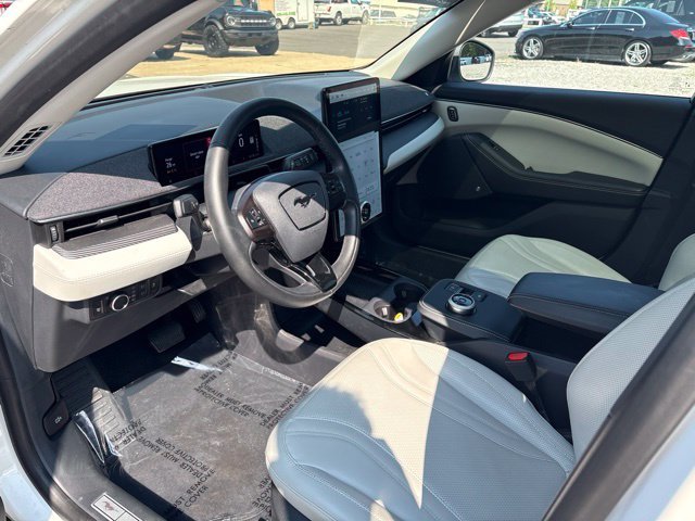 Used 2023 White Ford Premium image 8
