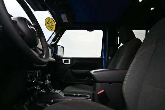 Used 2024 Blue Jeep Sport S image 17