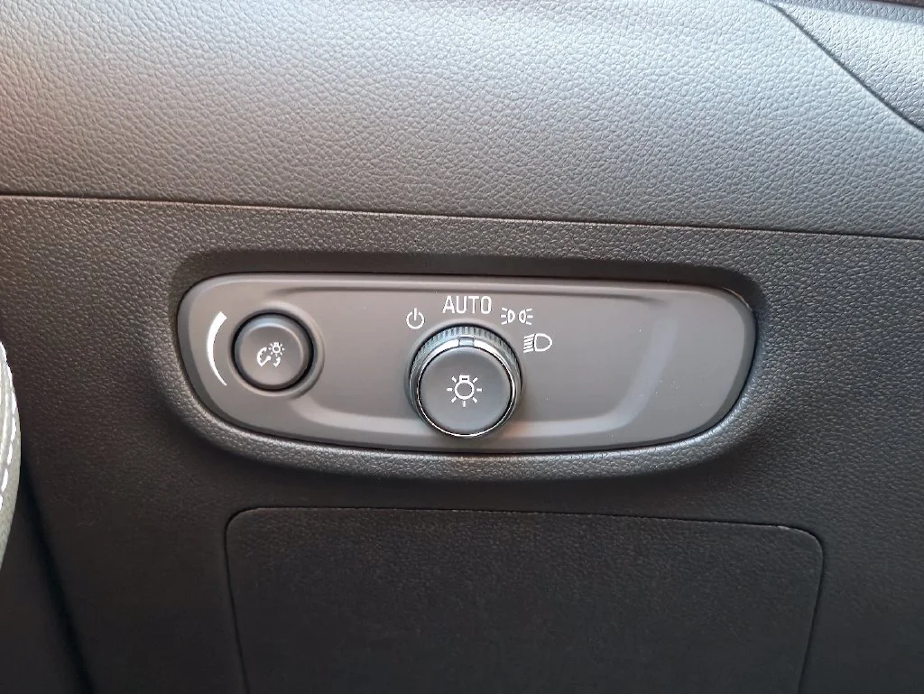 2026 Buick Encore GX Sport Touring - Photo 18