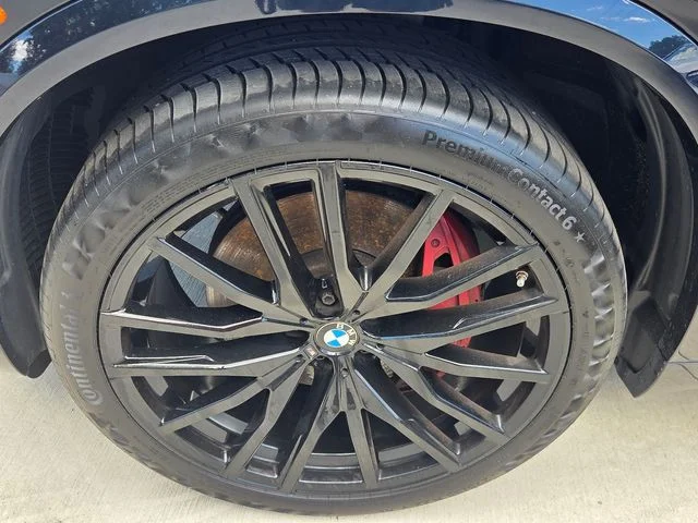 Certified Used 2024 Carbon Black Metallic BMW xDrive40i image 10
