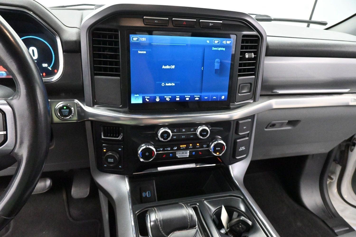 Used 2023  Ford LARIAT image 21