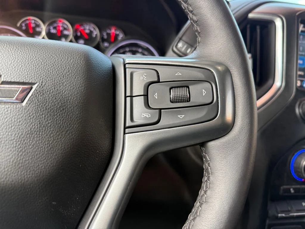Used 2022 Red Chevrolet LT Trail Boss image 25