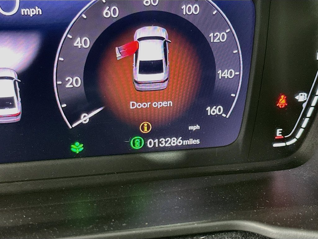 Used 2024  Honda LX image 12