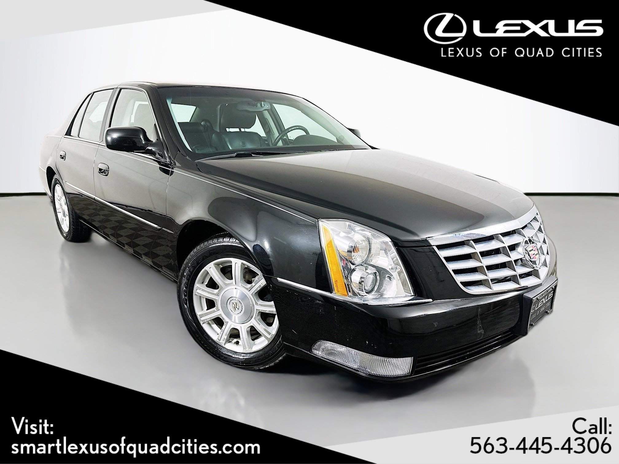 2011 Cadillac DTS Base